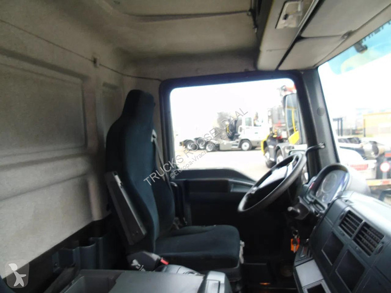 شاحنة MAN 12.250 + EURO 5 + LIFT