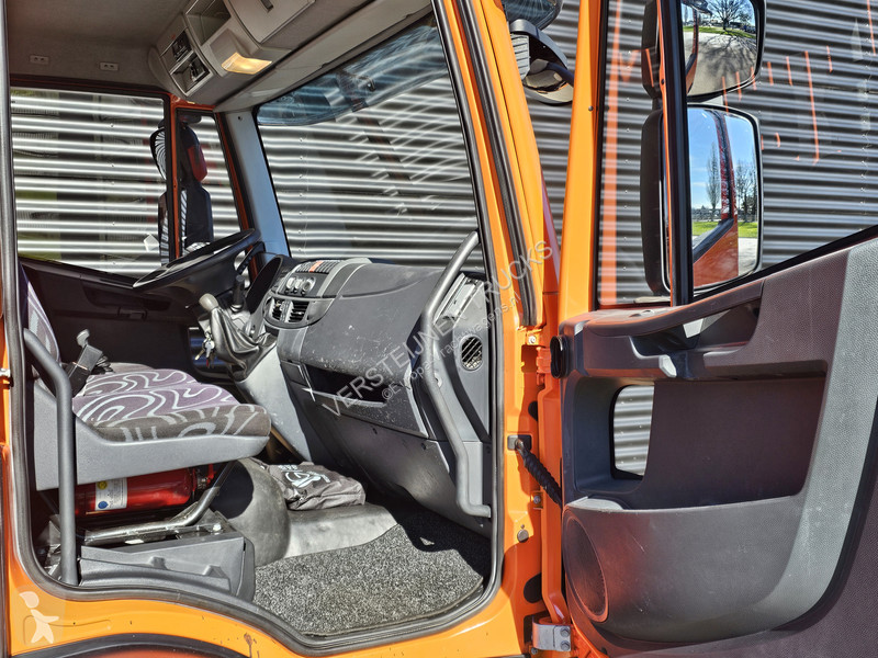 شاحنة Iveco 8-160L OPRIJ / MACHINE TRANSPORT
