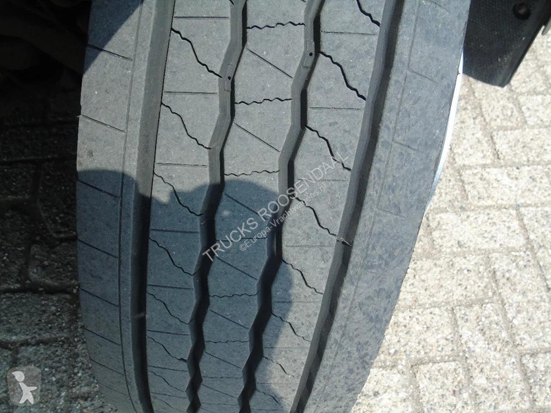 شاحنة Iveco 120E21 euro 6 + lift + lot in stock