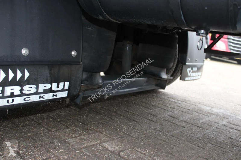 شاحنة DAF 210 + EURO 6 + LIFT