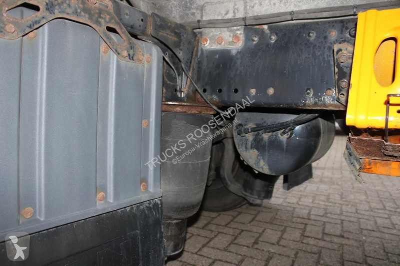 شاحنة MAN 8.220 + EURO 6 + LIFT