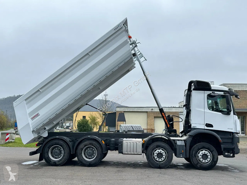 شاحنة Mercedes 4145 Mercedes-Benz  5 4145 8X4...
