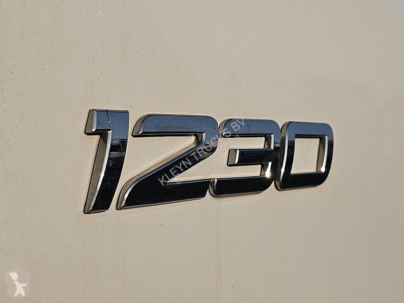 شاحنة Mercedes ATEGO 1230 TAILLIFT AIRCO 60M3