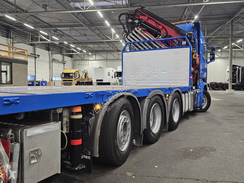 شاحنة Scania 490 8x4*4 / HMF 5020 + JIB