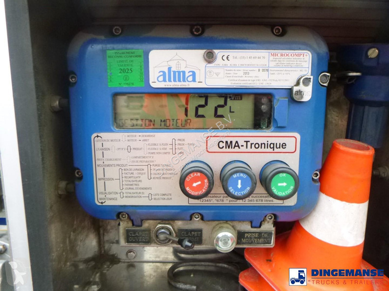 شاحنة Renault 270 dxi 4x2 fuel tank 13.3 m3 / 4...