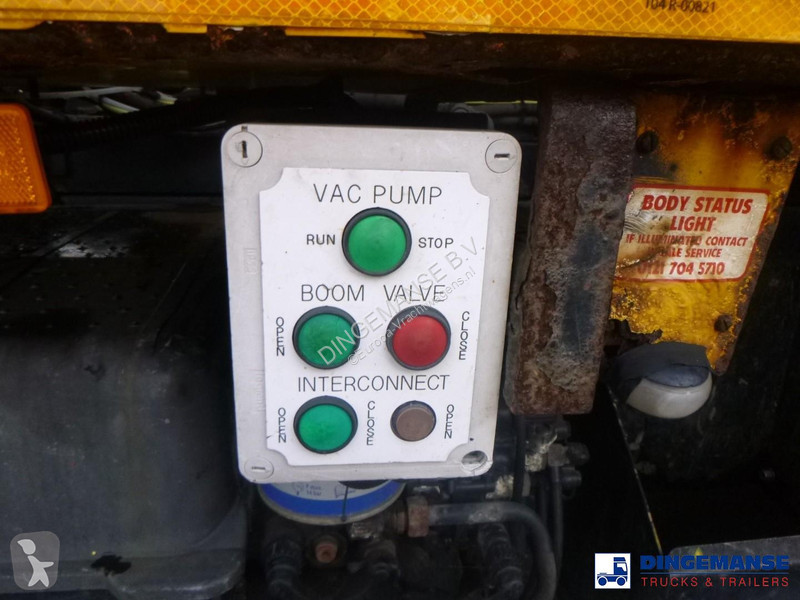 Camion Mercedes 1824 4x2 vacuum tank 8.1 m3