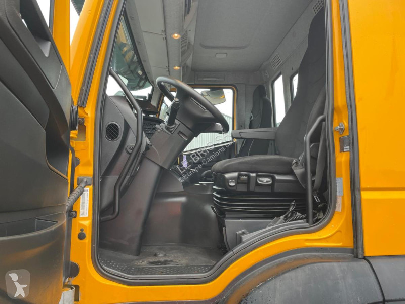 شاحنة Iveco  STRALIS 260S36
