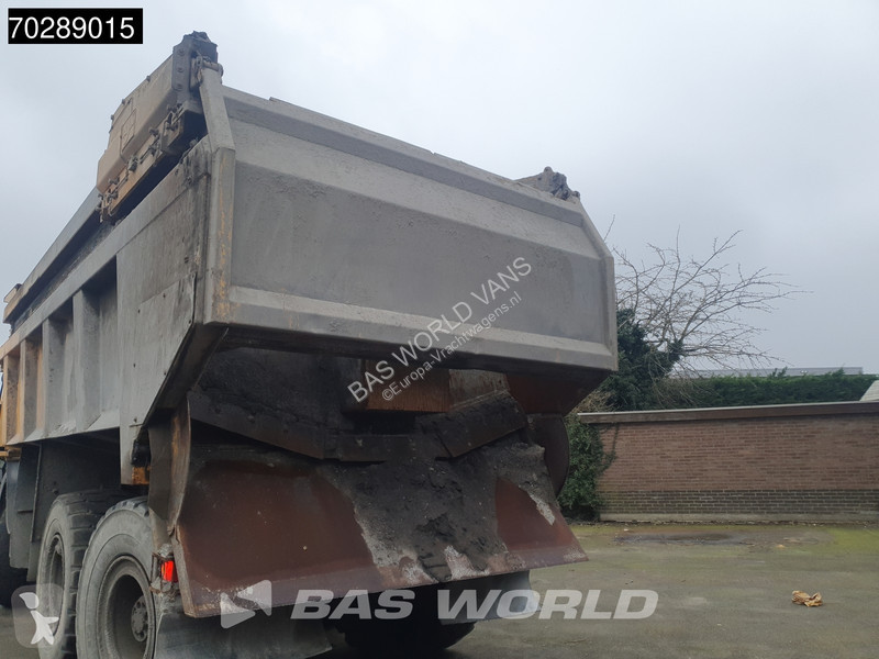 شاحنة Volvo 520  8X4 32m3 AJK Pusher Big-Axle...