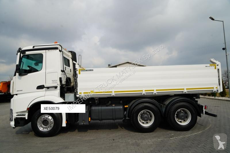 شاحنة Mercedes AROCS 2658