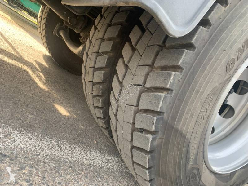 MAN  truck