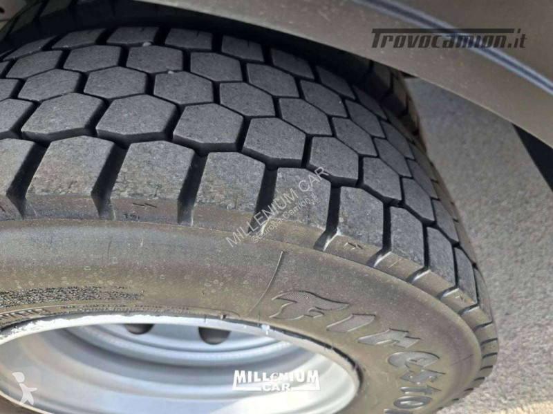 شاحنة Iveco 140E25 CENTINATO 7,30 EURO 6
