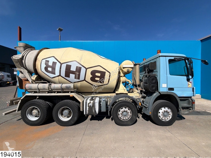 شاحنة Mercedes 3236 8x4, PTO, Liebherr, Steel...