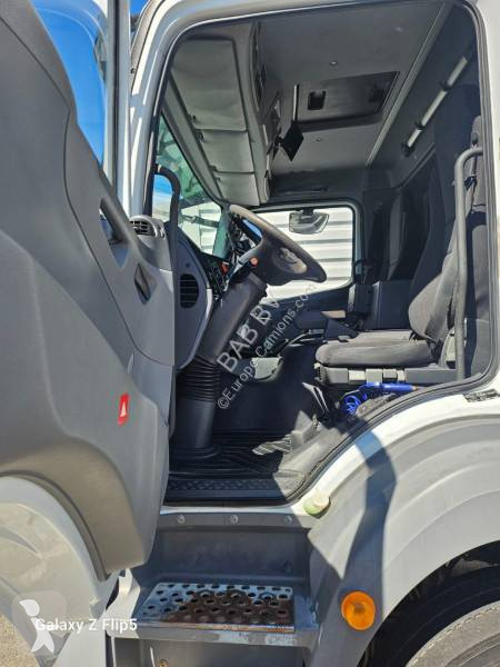 Used Mercedes Axor oil/fuel tanker truck 1824 NL 4x2 Diesel Euro 5 - n ...
