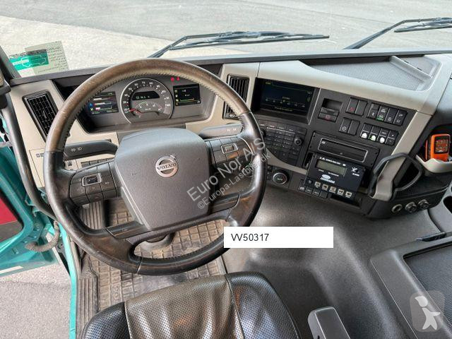 شاحنة Volvo FM330 6x2*4 Carrier Supra 1050 Nordic