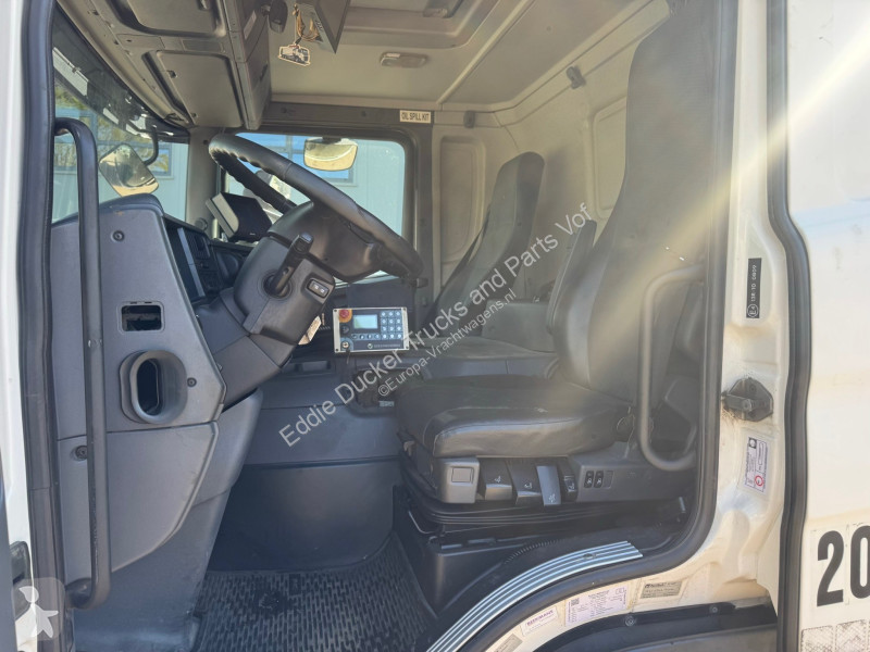 شاحنة Scania 360 8X2 EURO 5 HIAB 144-4