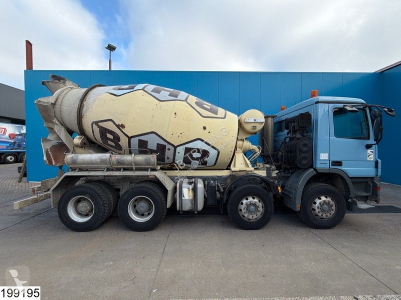 شاحنة Mercedes 3236 8x4, PTO, Liebherr, Steel...
