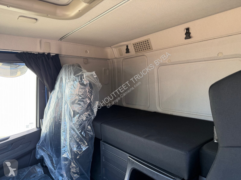شاحنة  S-Way AT260S42 6x2 S-Way AT260S42 6x2,...