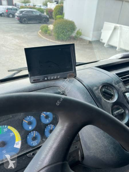 Nosič strojů Mercedes