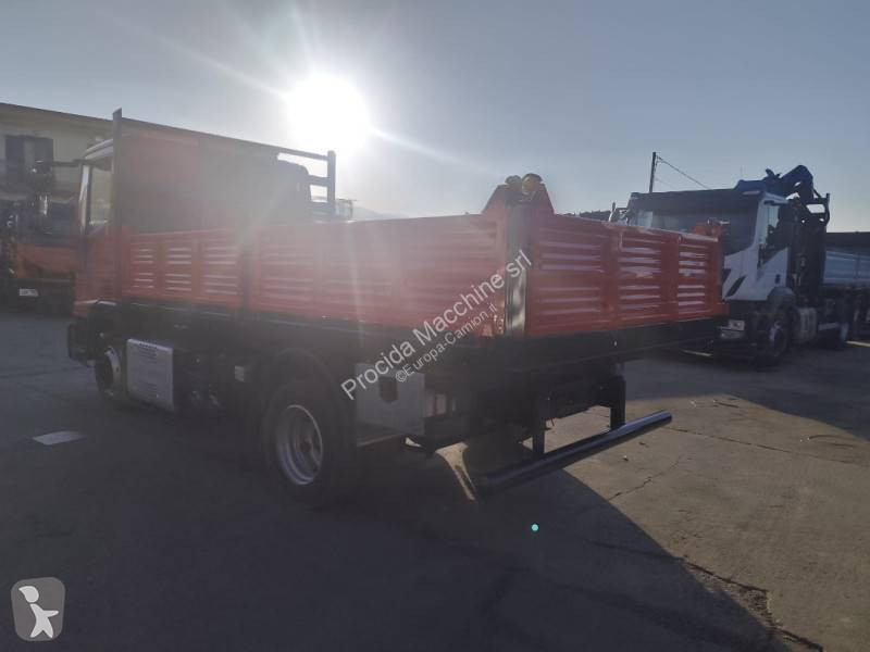 شاحنة Iveco