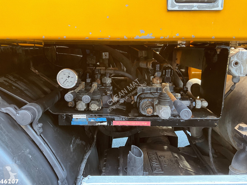 Camion Mercedes 2533 Koks 14m³ Combi