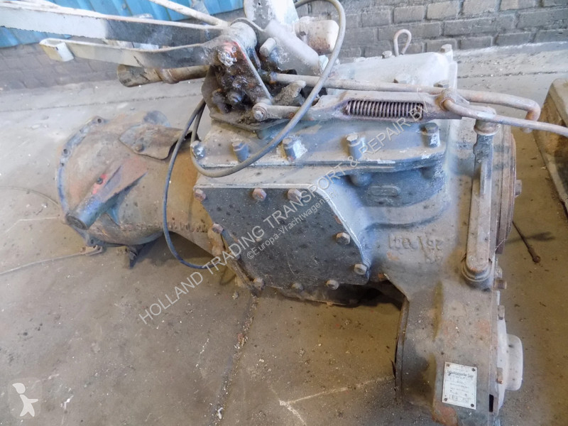 Vrachtwagen Mercedes 403 motor/versnellingsbak...