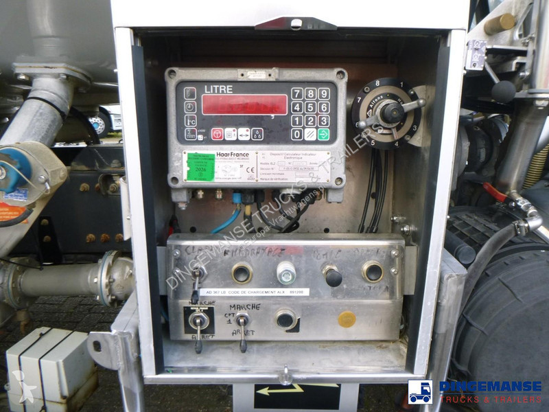 شاحنة Renault 280 dxi 4x2 fuel tank 13.6 m3 / 4...