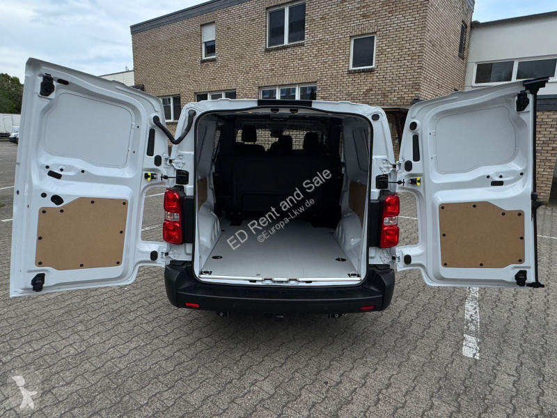 Nyttofordon Opel Vivaro Flex Space AHK/HolzBoden