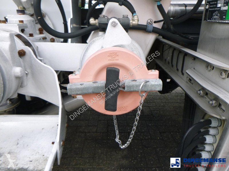 شاحنة Renault 260 4x2 fuel tank 13.7 m3 / 3 comp