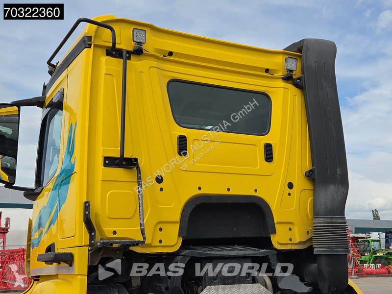 Camion Mercedes 3248 8X4 25tons containersystem...