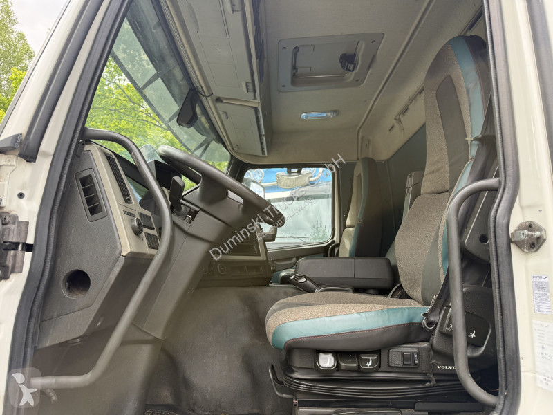 شاحنة Volvo FM 330 6X2*4