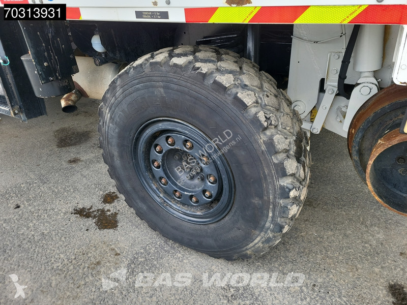 شاحنة Mercedes U 1750L38 4X4 4x4 Road-rail...