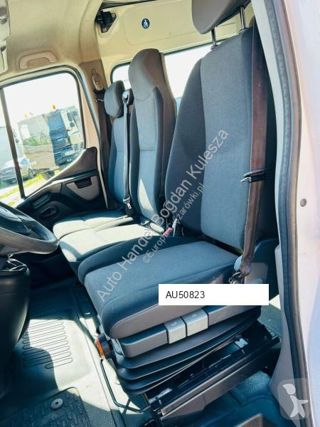Samochód dostawczy Renault 2.3