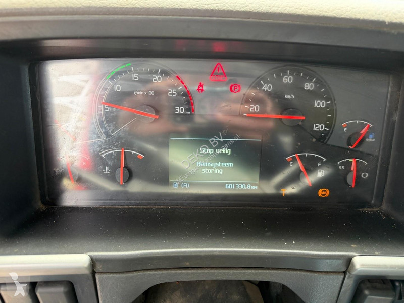 Kamion Volvo 460 EEV 6X4...