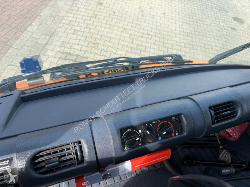 شاحنة Unimog U 300 4x4 U 300 4x4, Kipper,...