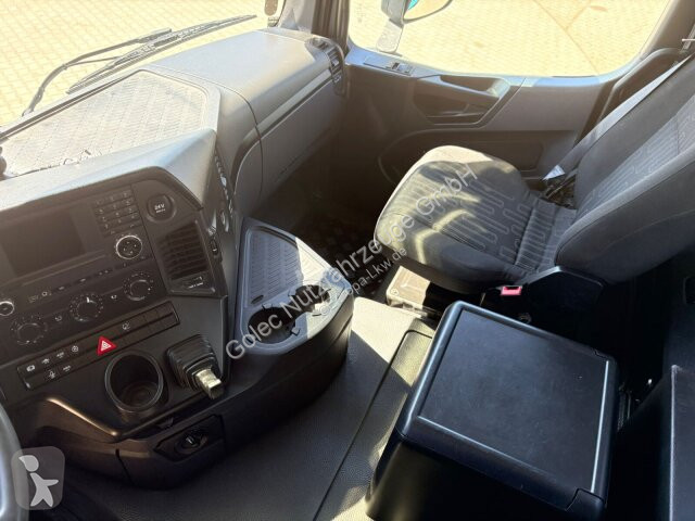 Camion Mercedes AROCS 3740 8x4 Betonmischer...