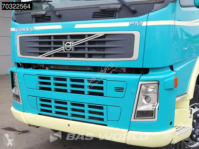شاحنة Volvo 400 8X4 HIAB 211 EP-5 HIDUO Kran...