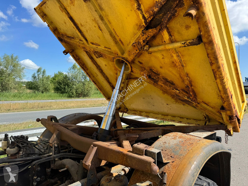 شاحنة Mercedes U140