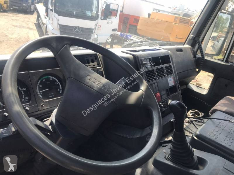 شاحنة Iveco