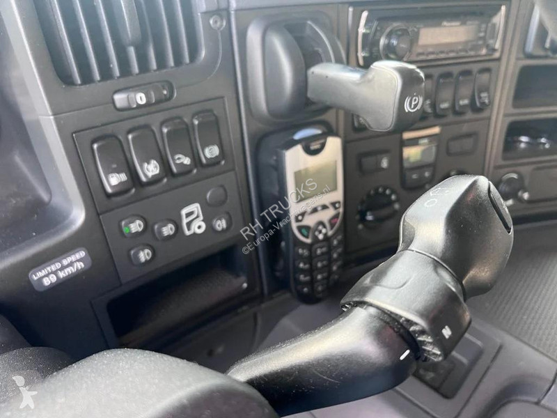 شاحنة Scania 230 4X2 EURO 5  BOX 790x246x252