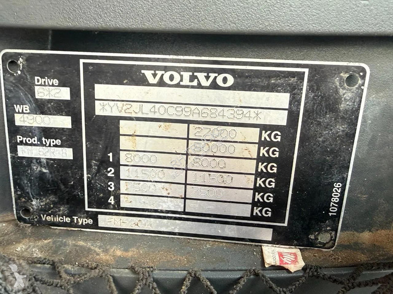 شاحنة Volvo 300 6X2 EURO 5 - PALFINGER PK15002...