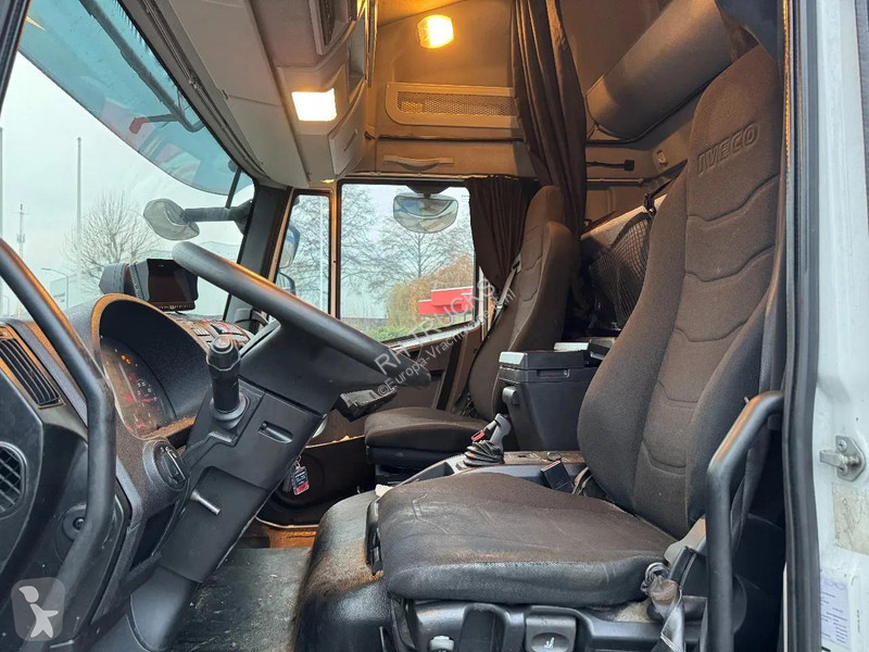 شاحنة Iveco EuroCargo 160 280 4X2 CLOSED BOX...