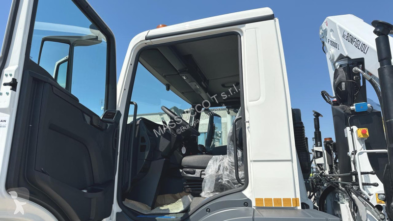 شاحنة MAN TGM 18.290 4x4