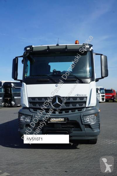 Camion Mercedes 228 E – 4