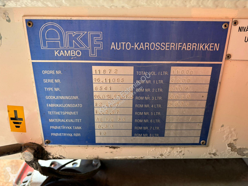 Camion Mercedes 1831 4x2 TANK 11000 l