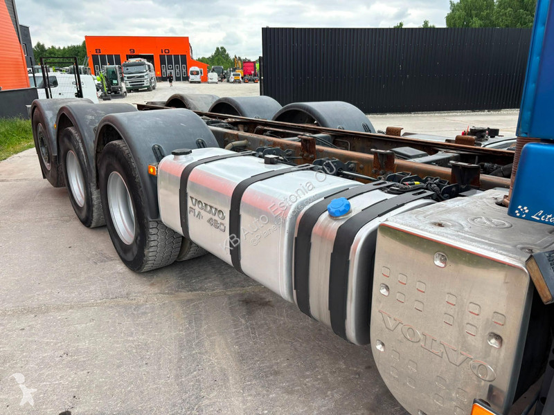 شاحنة Volvo 460 8x4*4 CHASSIS L=6726 mm