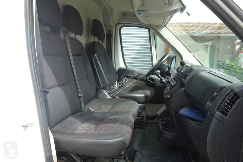 Véhicule utilitaire Peugeot BOXER 2,0 HDI 130