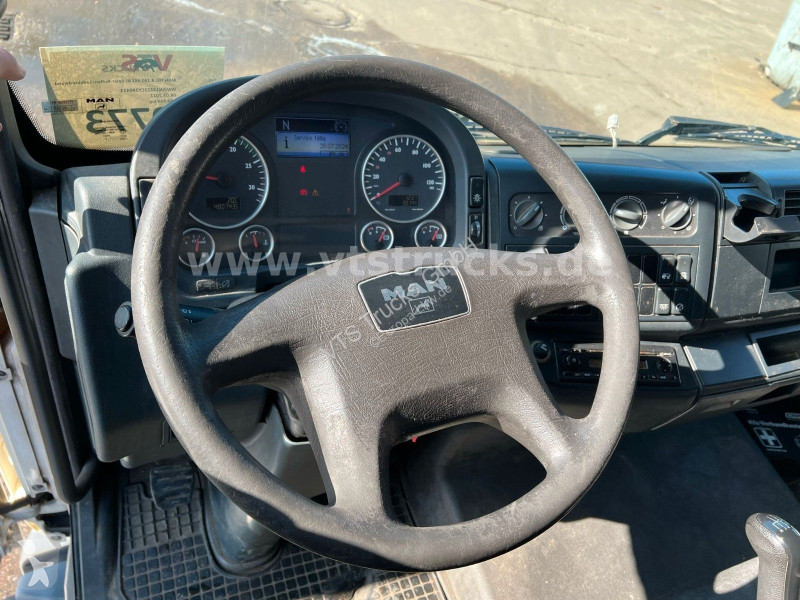 شاحنة MAN 8.180 4x2 Euro6 Koffer mit Ladebordwand