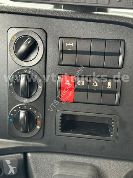 Vrachtwagen Mercedes 823 4x2 Meiller...