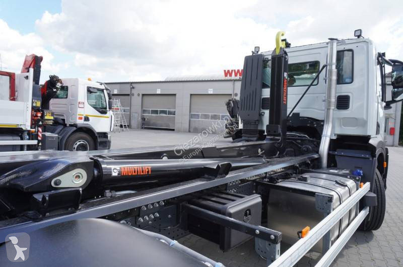 Камион Iveco