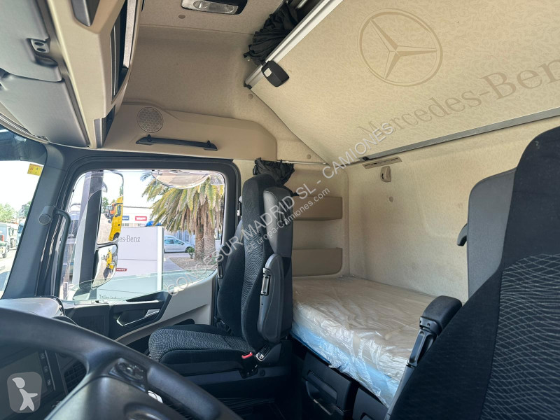 شاحنة Mercedes  1851 LS